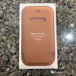 Apple iPhone 12 mini leather case with Magsafe